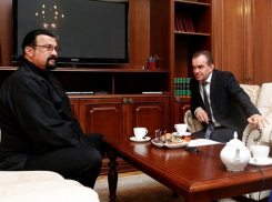  Кондратьев предложил казаку Сигалу заниматься виноделием и кино на Кубани 