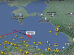 НАТО фотографирует русских туристов на пляжах Краснодарского края