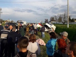 На Кубани в ДТП со «скорой» и BMW X5 погибли два человека 