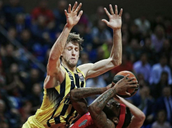 «Фенербахче» прервал победную серию «Локомотива-Кубань»