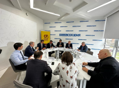 В Краснодаре прошел круглый стол на тему: «Яблоновский мост: проблемы реконструкции подходов и железнодорожных путей». 