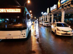 Таксист сбил 12-летнюю девочку в Сочи