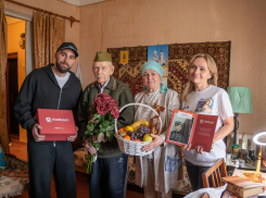 Девелопер «НВМ» поздравил последнего фронтовика Горловки с 102-летием и Днем Победы