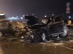  В страшной аварии под Краснодаром погибли два человека, пятеро пострадали 