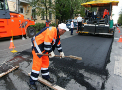 За дорожниками в Краснодаре установили «слежку» для контроля ремонта