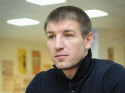 Новую спортплощадку в Краснодаре открыл чемпион мира по боксу