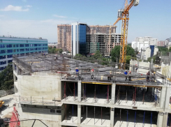  Каркас нового корпуса детской краевой больницы в Краснодаре почти готов 