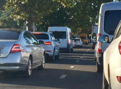 Краснодар борется с маленьким городом за право улучшить свои дороги с помощью федеральных структур