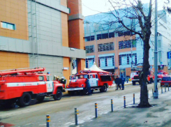 В краснодарском торговом центре «Галерея» произошел пожар