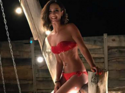 Бузова развлеклась в сочинской бане