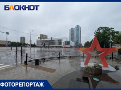 Исторические кадры пустынного Краснодара 9 Мая: фоторепортаж
