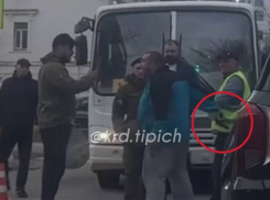 В Краснодаре конфликт на дороге едва не перерос в перестрелку