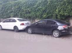  Мастер заднего хода врезался в машину в Краснодаре и сбежал 