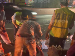 Скутерист загорелся после ДТП с грузовиком в Краснодарском крае