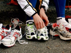 Краснодарец решил улучшить внешний вид и украл кроссовки