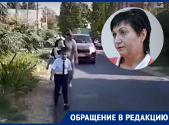 Из-за «обещаний» чиновников краснодарские дети пошли в школу не по новому тротуару, а по проезжей части