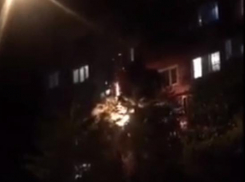 Вспыхнувшая пальма в Сочи едва не сожгла жилой дом