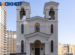 Главное в Краснодаре сегодня: беспилотник НАТО летает, старосту храма судят, замглавы района штрафуют, мужей убивают, а школу строить некому