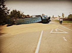 На Кубани в ДТП КамаАЗа и «Ниссана» умерла пассажирка