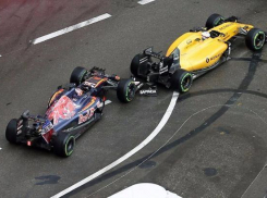 Гонщик «Формулы 1» Даниил Квят признался, что нарочно протаранил пилота «Рено» Кевина Магнуссена