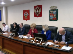 Депутаты Гордумы Краснодара поспорили о необходимости повышения стоимости проезда в трамваях и троллейбусах 