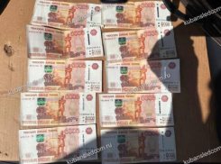 Двух полицейских будут судить за покровительство нелегальной алкобазы в Краснодарском крае 