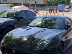 В центре Краснодара угнали «Ягуар» и «Лэнд Ровер»