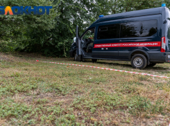 В Краснодаре мужчина при загадочных обстоятельствах выпал с балкона высотки