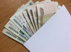  Адвокат вымогал у своего клиента деньги на взятку в Краснодаре 