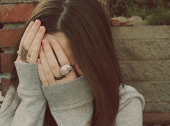 В школе Краснодара унизили ученицу и посоветовали идти на панель 