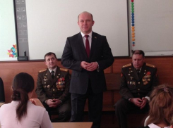 Гонял подростков за нарушение закона и поздравлял себя с Днем ВДВ депутат Гордумы Краснодара Лисицын