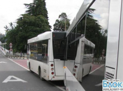 В Сочи произошла авария с участием двух пассажирских автобусов