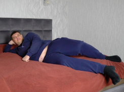 «Переломал много кроватей»: 140-килограммовый участник «Сбросить лишнее-4» пожаловался на вес