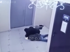 Прокуратура взяла на контроль инцидент с избиением соседа-подростка в Краснодаре