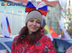 «Дарим праздник не только себе, но и другим»: как в Краснодаре прошел автопробег к 23 февраля