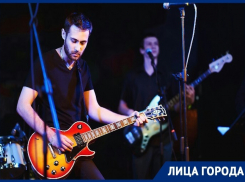 «Я хочу, чтобы мою музыку слышали», - сибирский музыкант Валерий Никонов, создавший рок-группу в Краснодаре