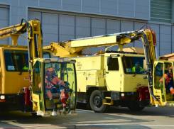 В неработающем аэропорту Краснодара проверили готовность техники к зиме