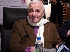 Легендарный шансонье Шарль Азнавур собирается выступить в Сочи