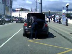 «Что происходит»: Видео с похищенной девушкой в Сочи озадачило людей