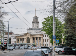 Краснодар «увяз» в многокилометровых пробках