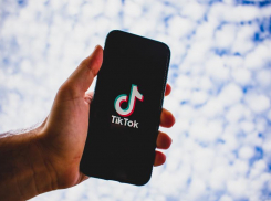 Вслед за WhatsApp и Instagram у краснодарцев рухнули Tiktok и сбоит Telegram