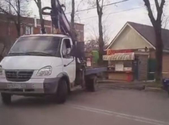 Мужчина снял на видео «грубые нарушения» эвакуаторов в Краснодаре