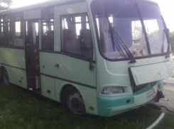 В Анапе «семерка» влетела в маршрутку: есть жертвы 