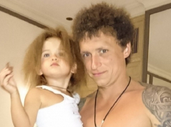 Футболист Павел Мамаев рассказал об «издевательствах» со стороны жены