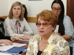  Война продолжается: В краснодарскую администрацию пришла владелица 8-ми ларьков 