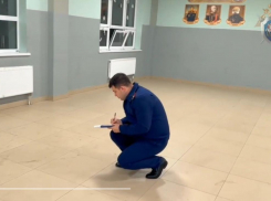 После поножовщины в школе Краснодара СК возбудил уголовные дела