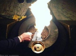 В Армавире на раскурившего кальян от Вечного огня завели дело 