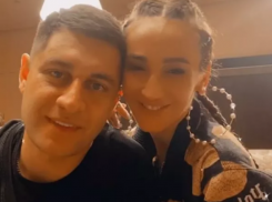 Бузова и Дава отметили в самом дорогом отеле Сочи свою первую годовщину 