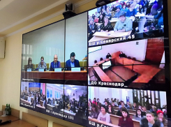  В родительском собрании на Кубани поучаствовали 5 тысяч человек 