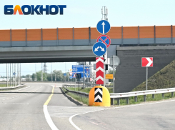 Две опоры для дорожных знаков уменьшат бюджет Темрюка на 770 тысяч